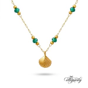 Vintage Shell Pendant Beaded Necklace