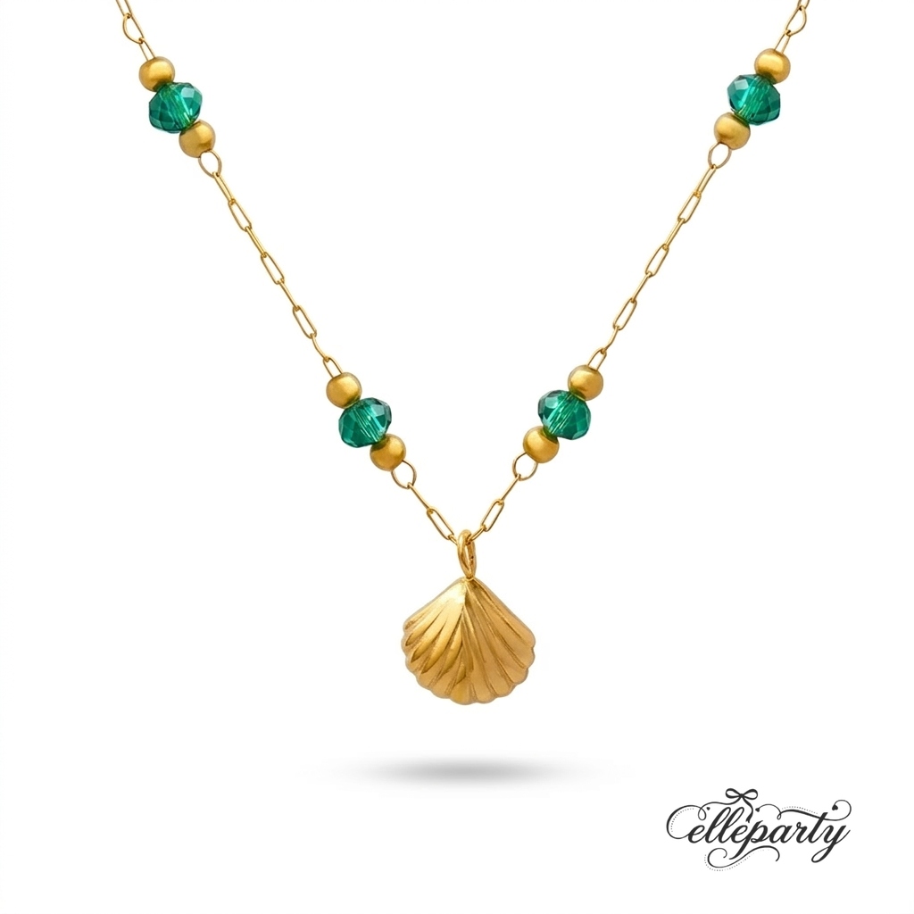 Vintage Shell Pendant Beaded Necklace